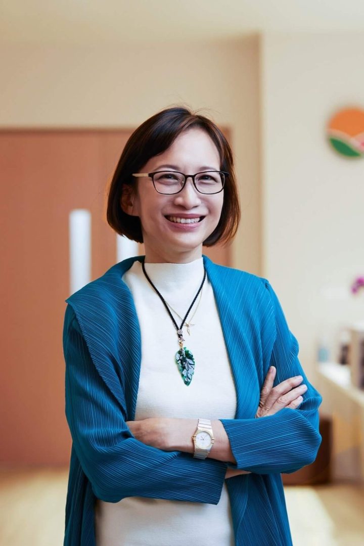 https://www.solis.sg/wp-content/uploads/2022/11/Dr-Joy-Lee-Siew-Yang-720x1080.jpg