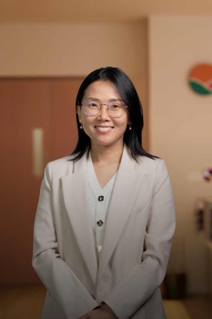 https://www.solis.sg/wp-content/uploads/2025/06/Dr-Lim-Photo.png